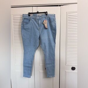 Levi's Sky Blue Skinny Jeans